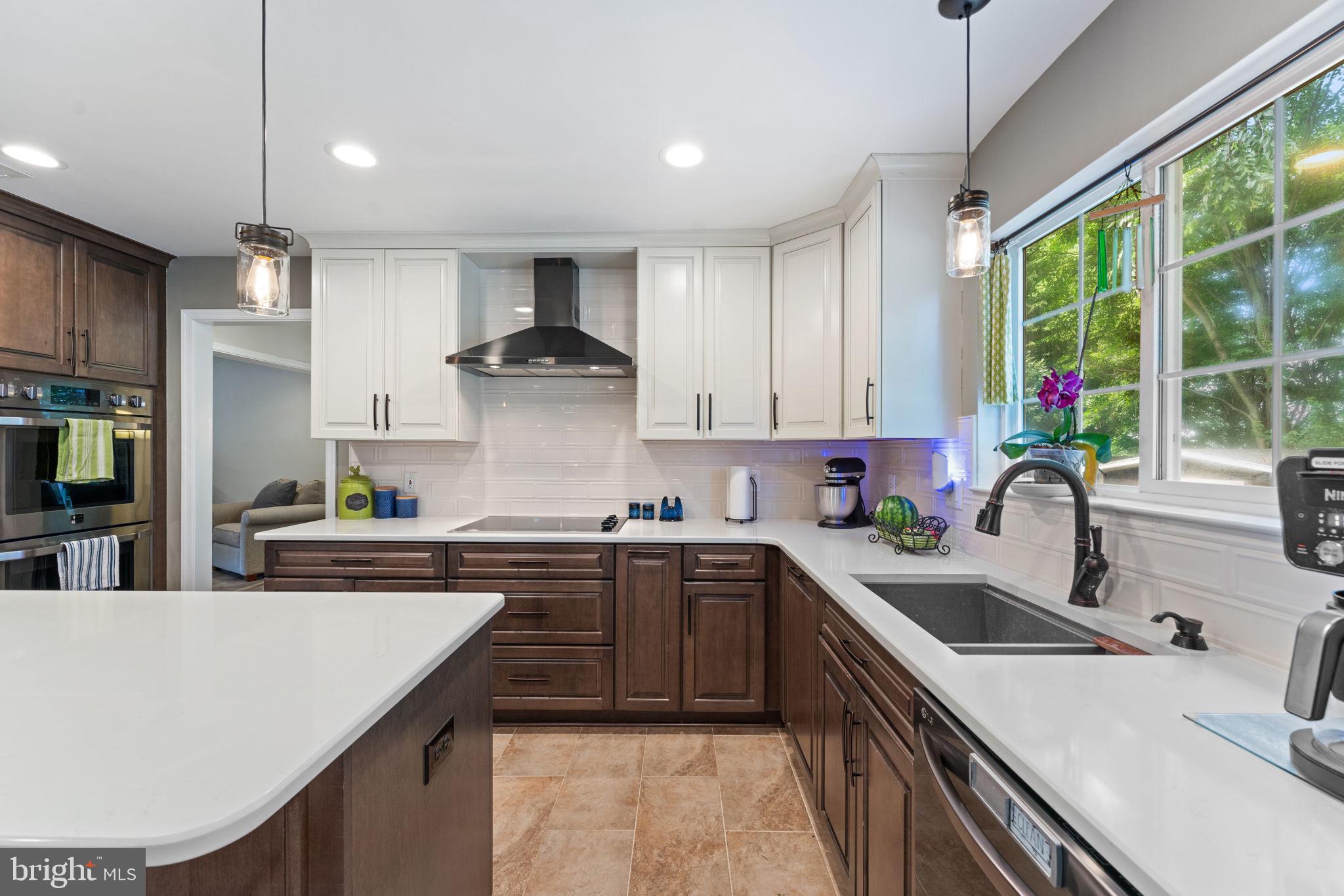 6910 SHARPSBURG DRIVE