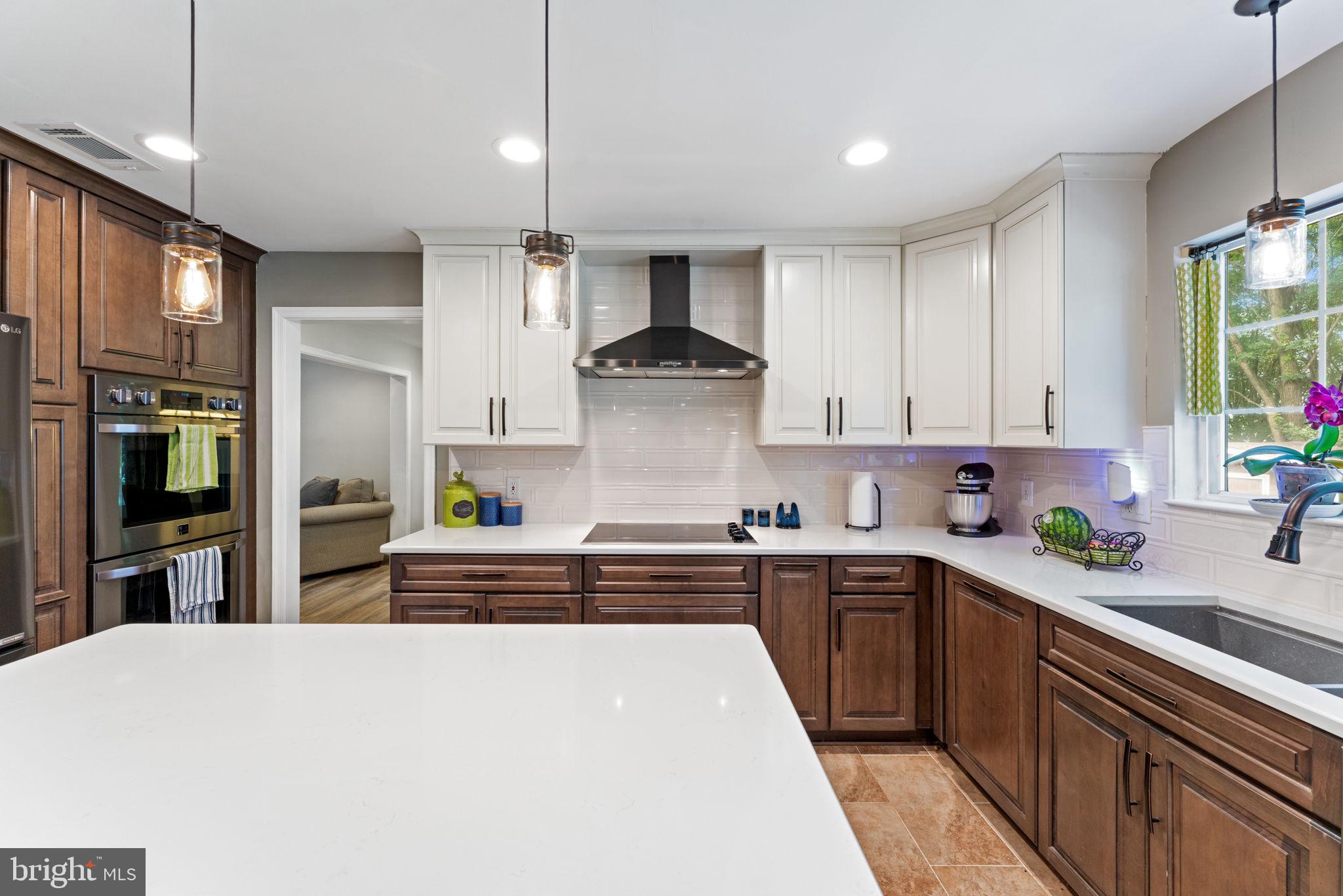 6910 SHARPSBURG DRIVE