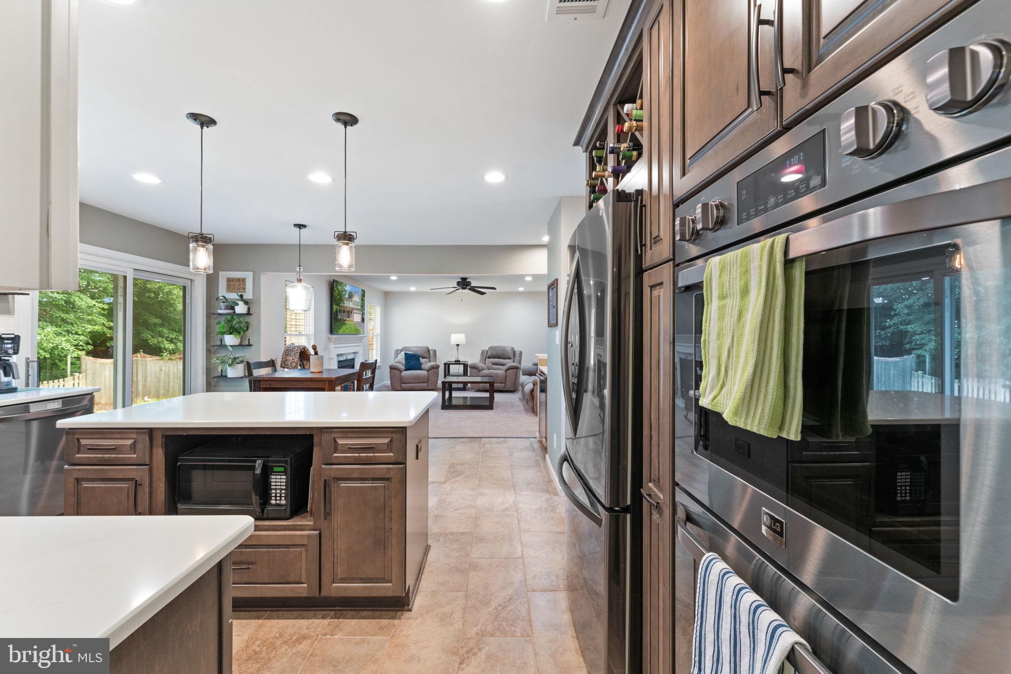 6910 SHARPSBURG DRIVE