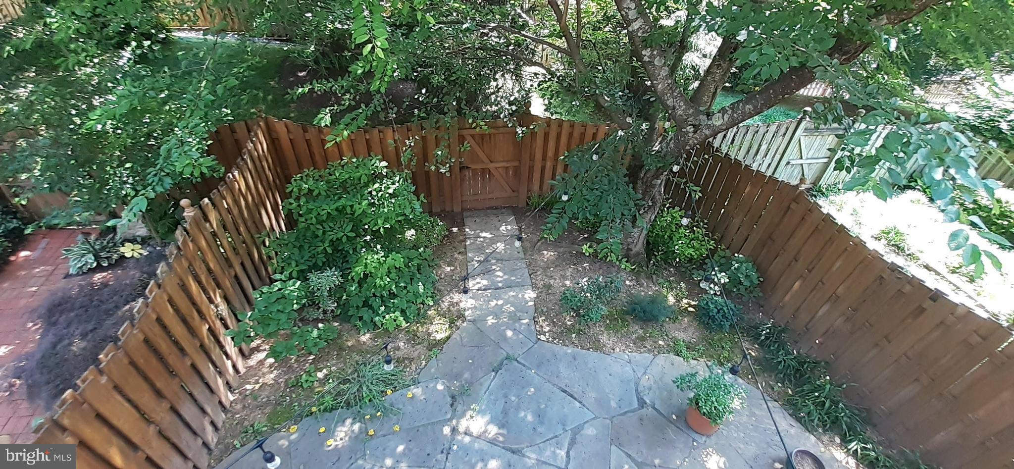 6880 MCLEAN PROVINCE CIRCLE