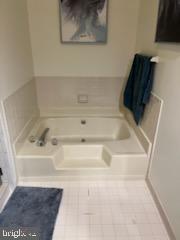 6880 MCLEAN PROVINCE CIRCLE