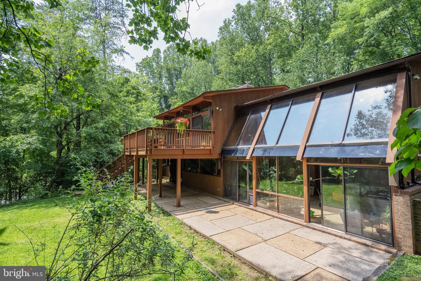 1017 Towlston Rd