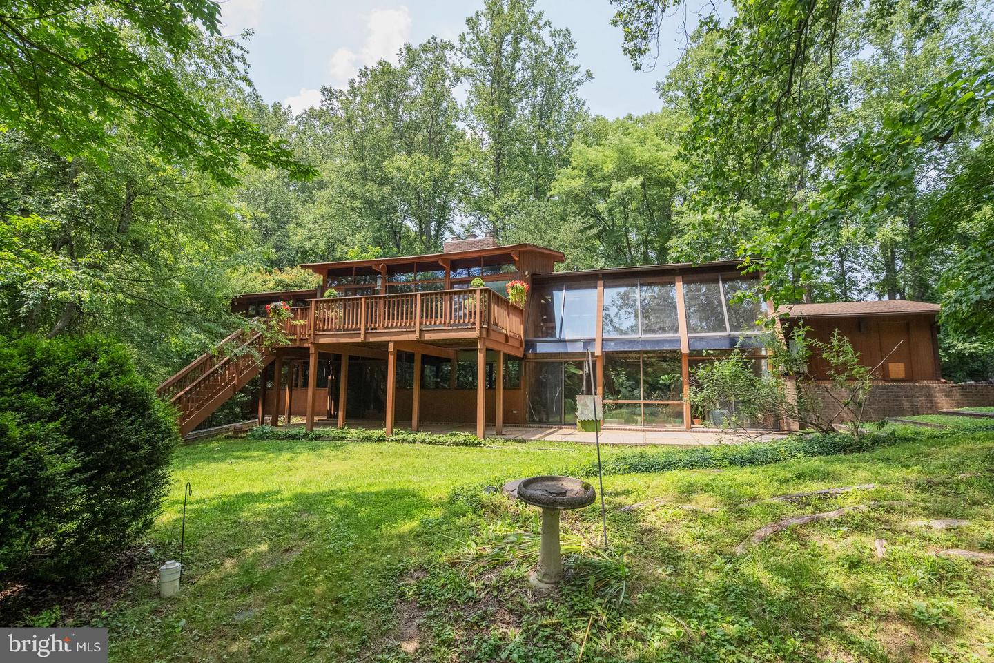 1017 Towlston Rd
