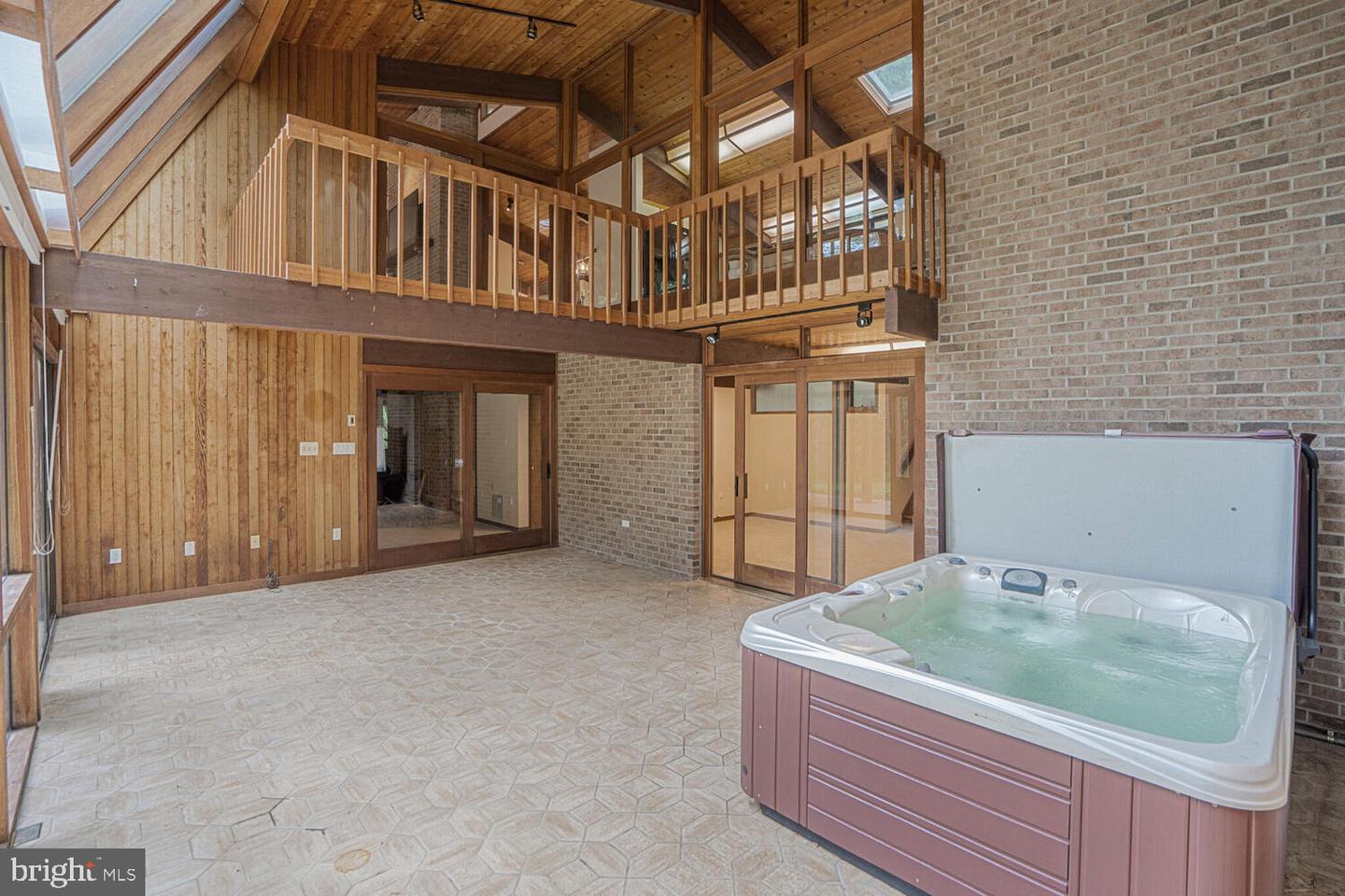 1017 Towlston Rd