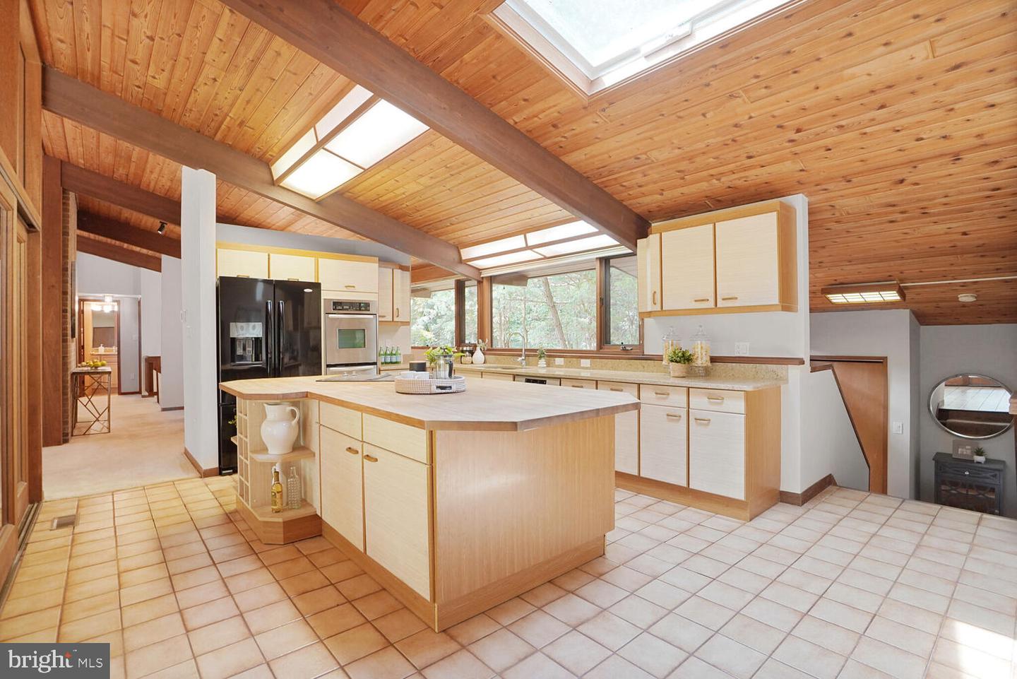 1017 Towlston Rd