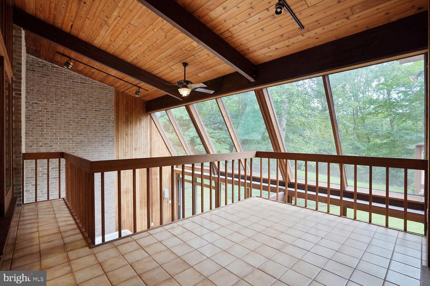 1017 Towlston Rd
