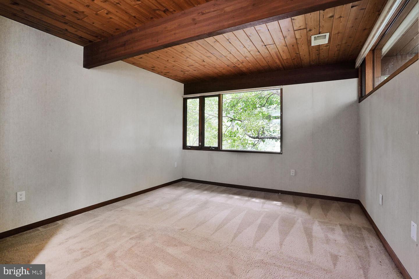 1017 Towlston Rd