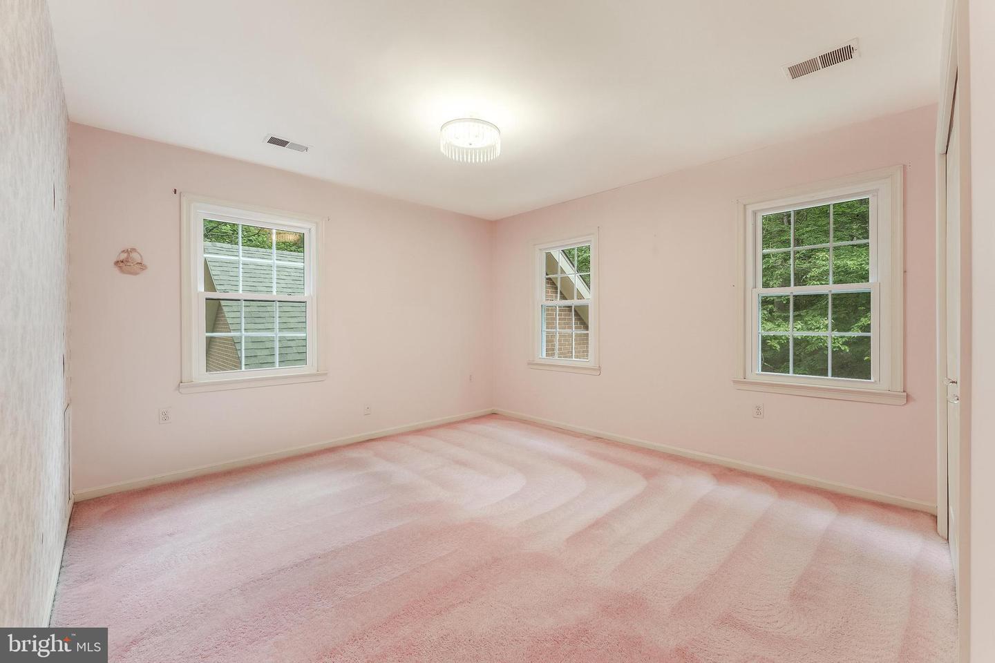 11115 Streamview Ct