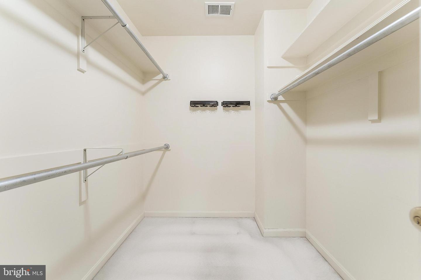 11115 Streamview Ct
