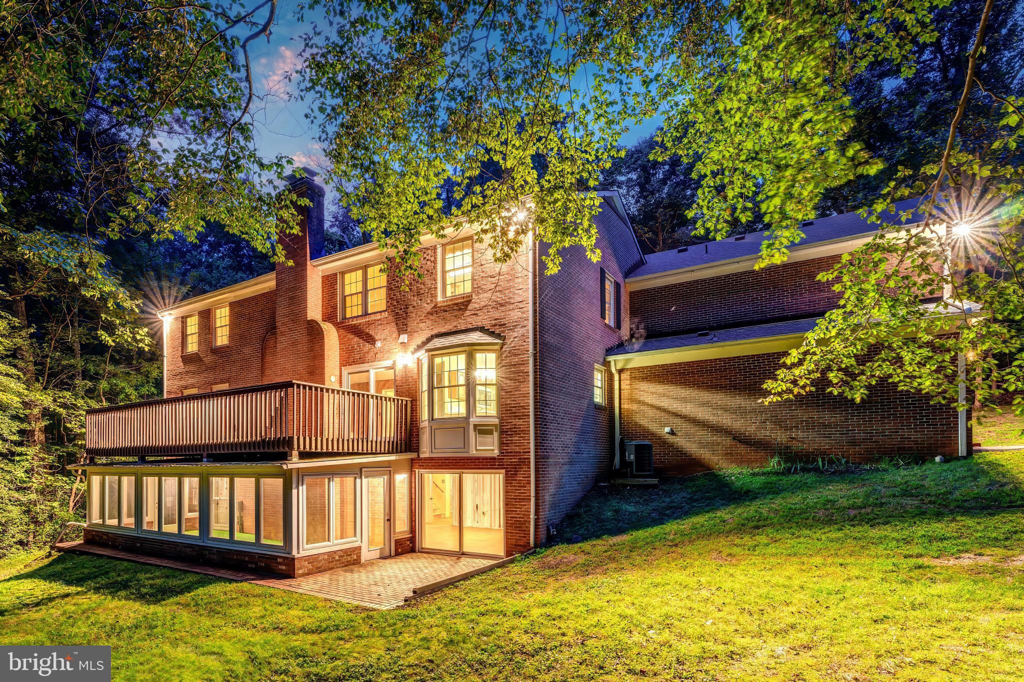 11115 Streamview Ct