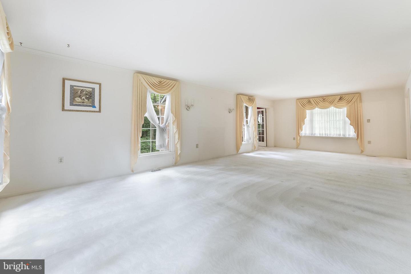 11115 Streamview Ct