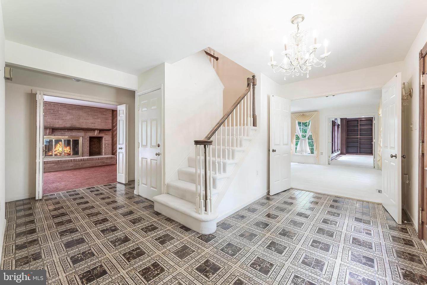 11115 Streamview Ct