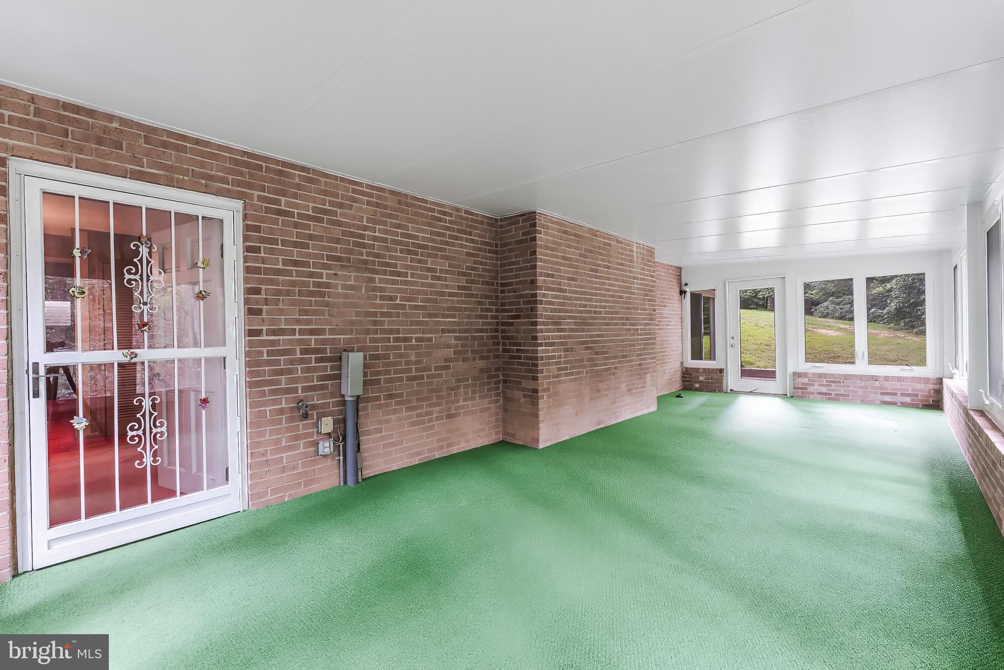 11115 Streamview Ct