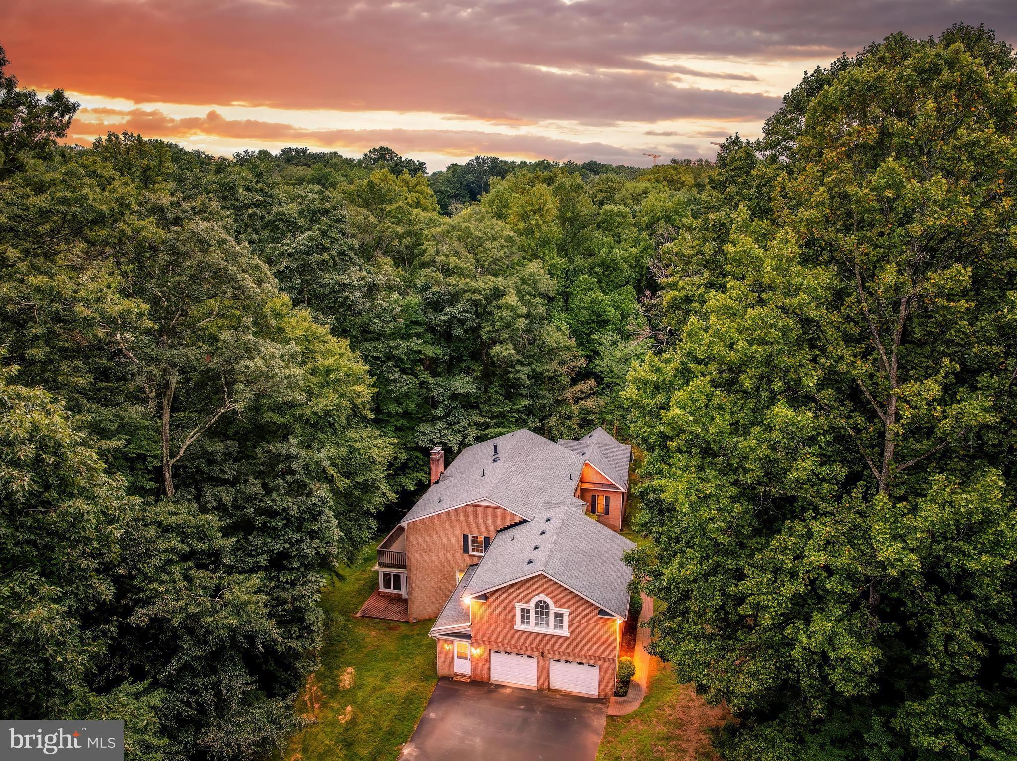 11115 Streamview Ct
