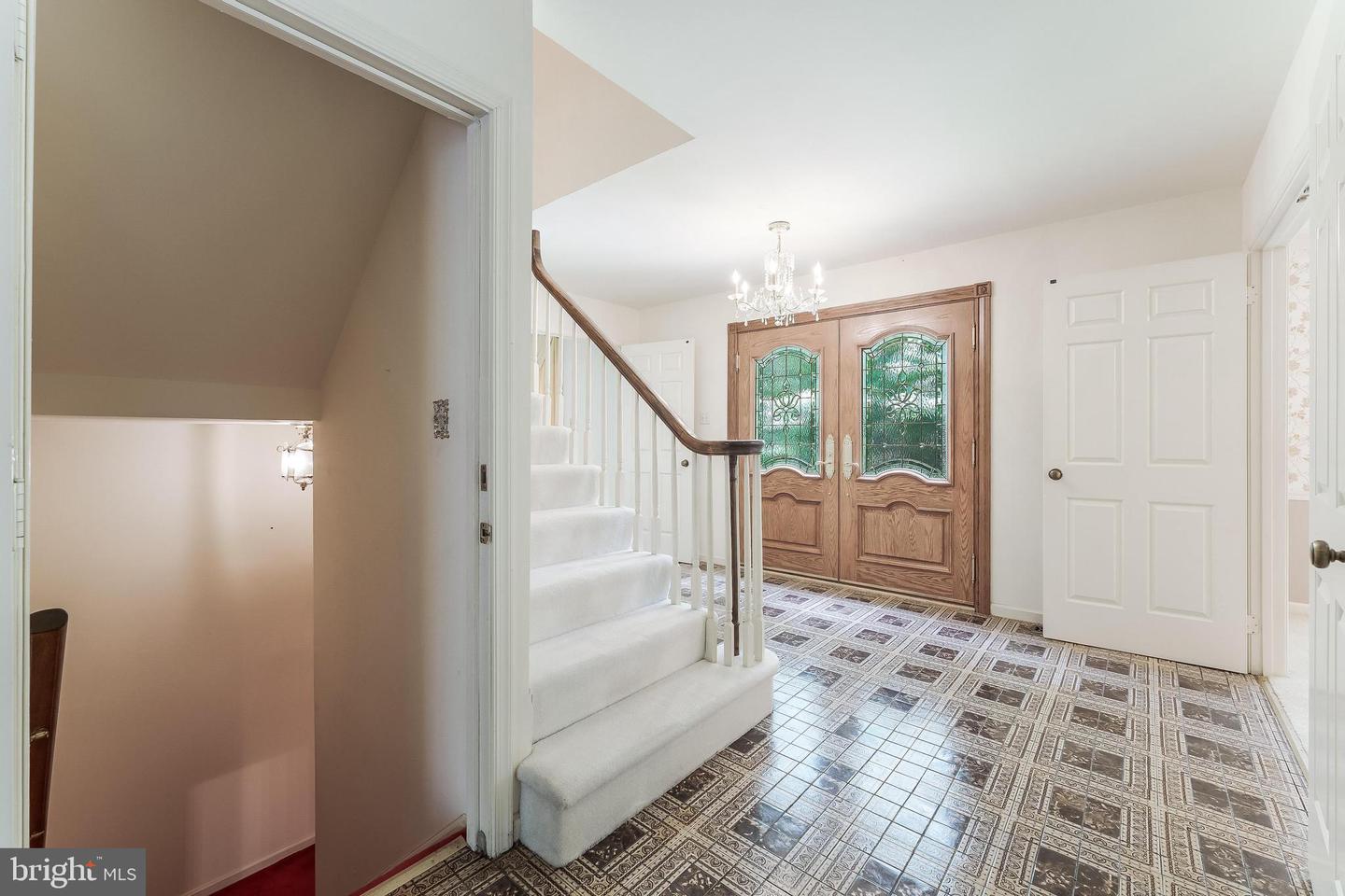 11115 Streamview Ct