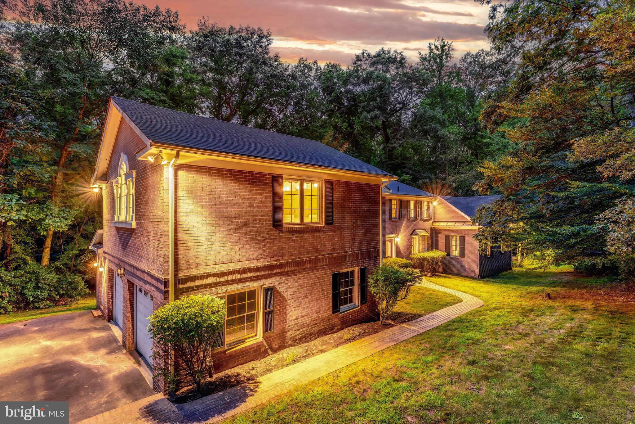 11115 Streamview Ct