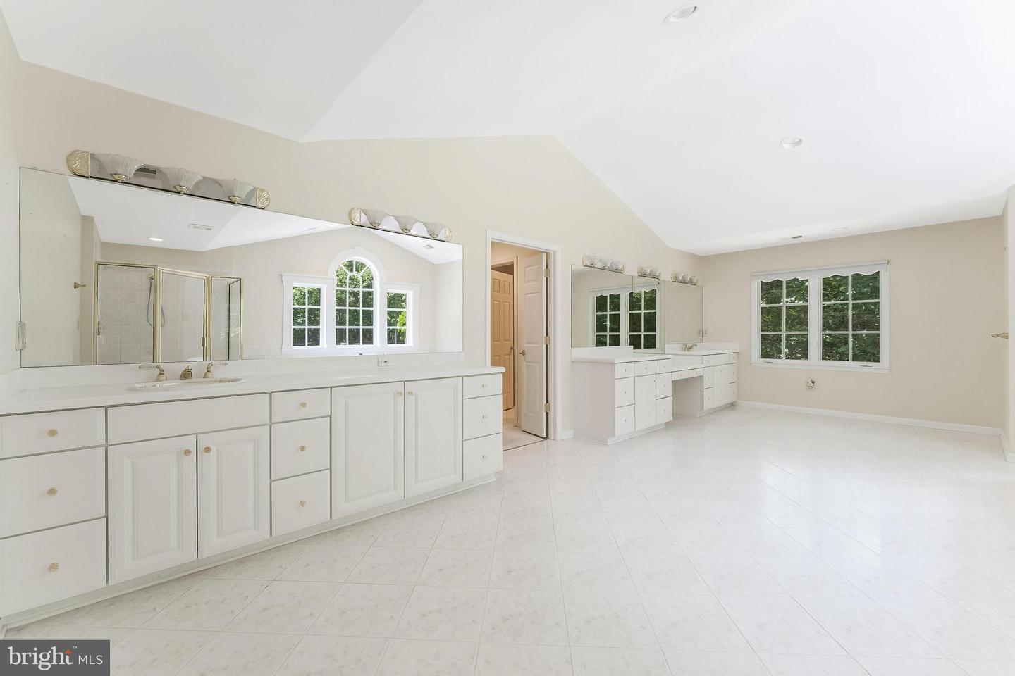 11115 Streamview Ct
