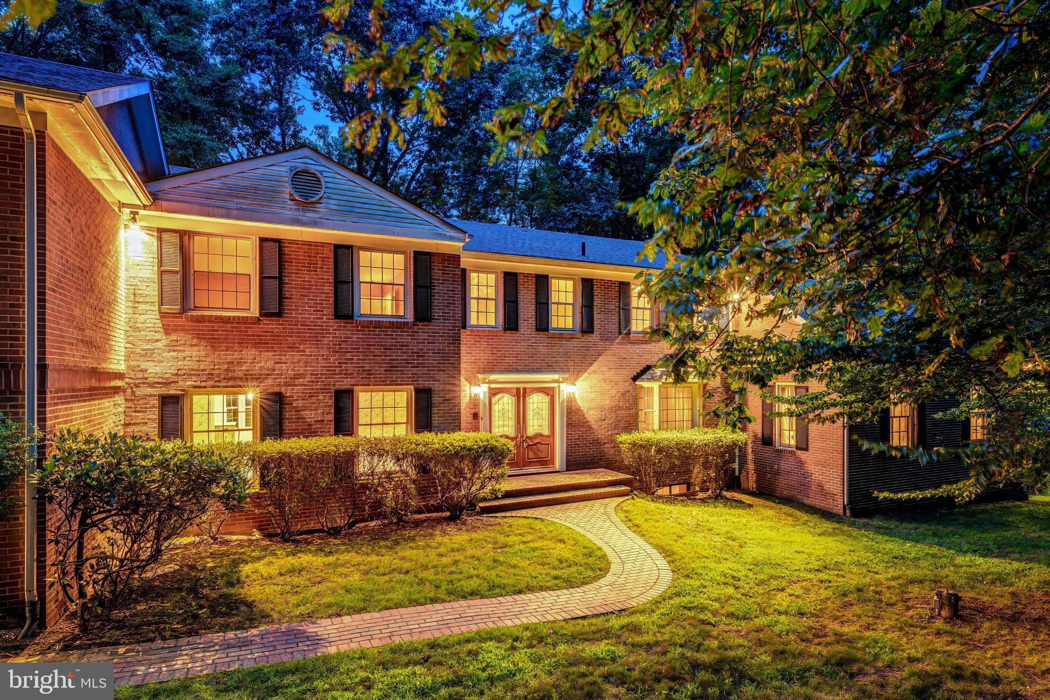 11115 Streamview Ct