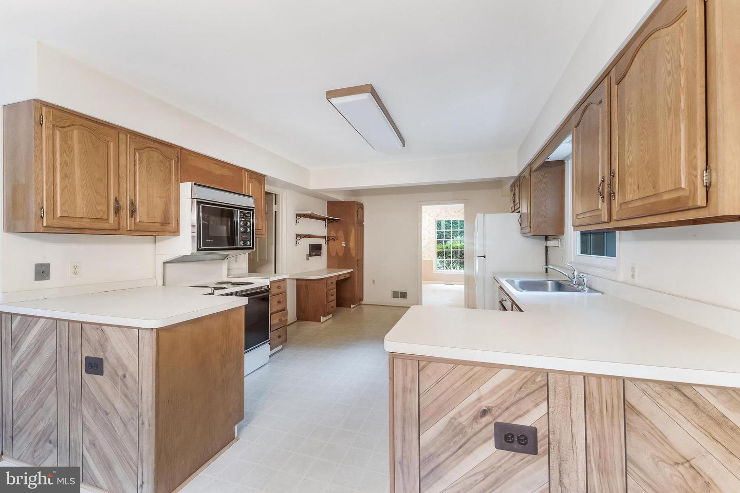 11115 Streamview Ct