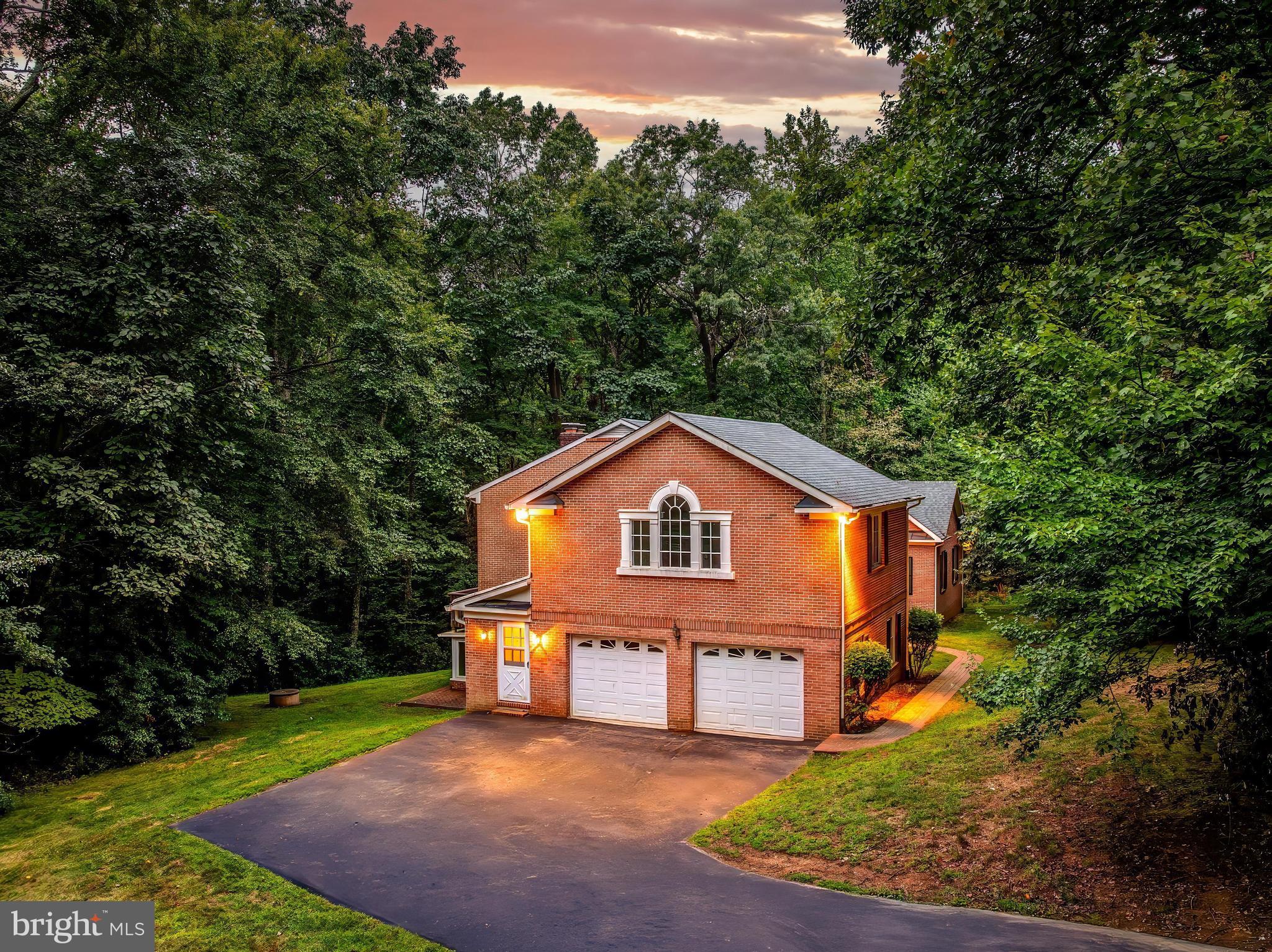 11115 Streamview Ct