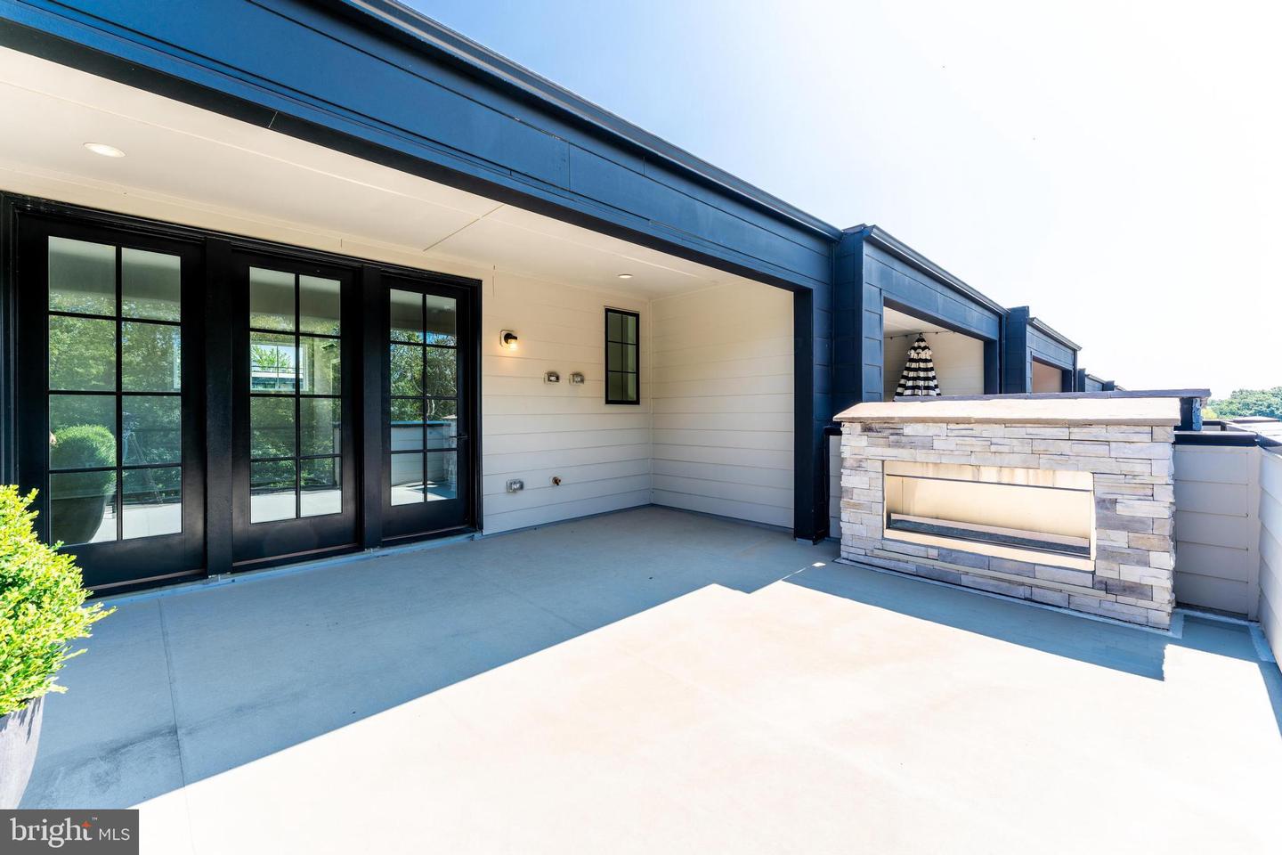 11748 Sunrise Valley Dr