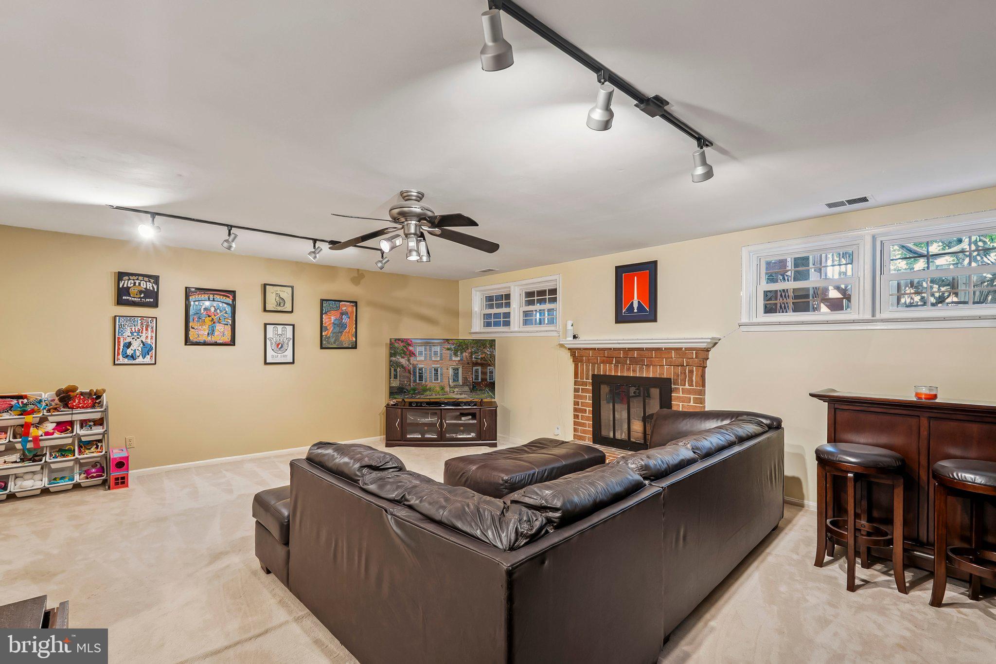 10455 White Granite Ct
