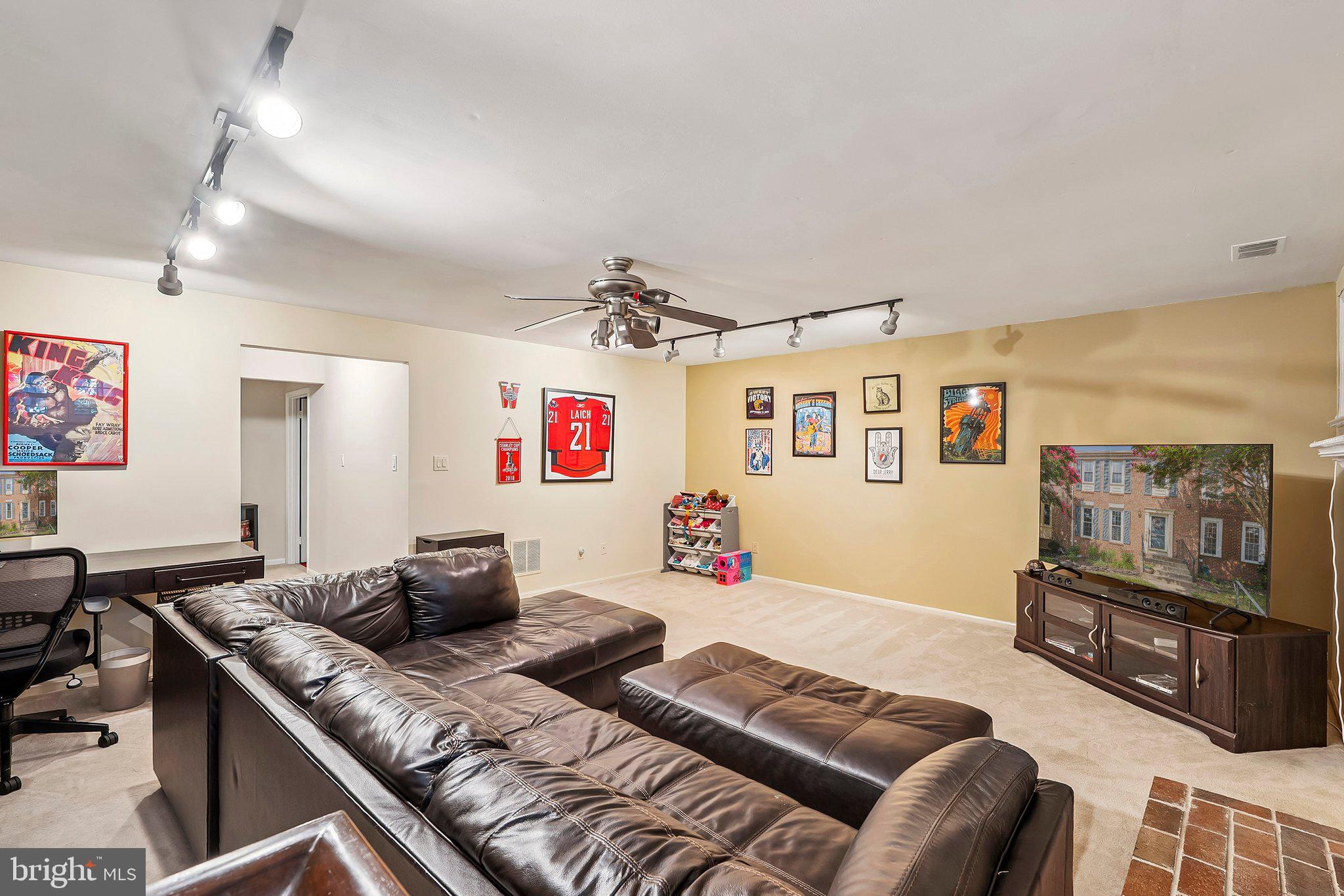 10455 White Granite Ct