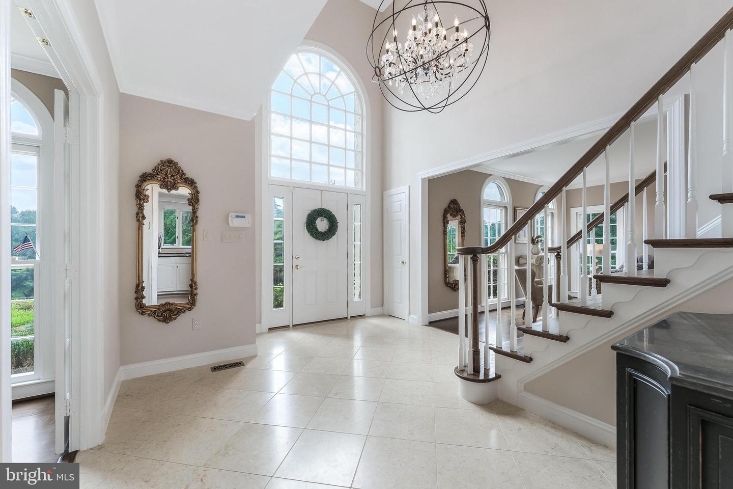 10114 Nedra Dr
