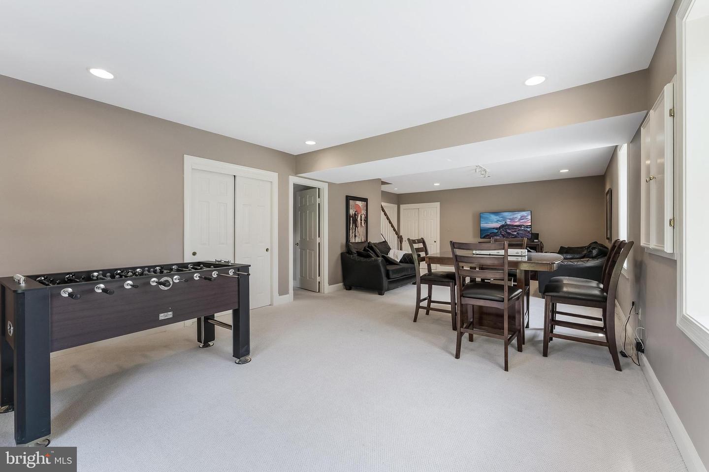 10114 Nedra Dr
