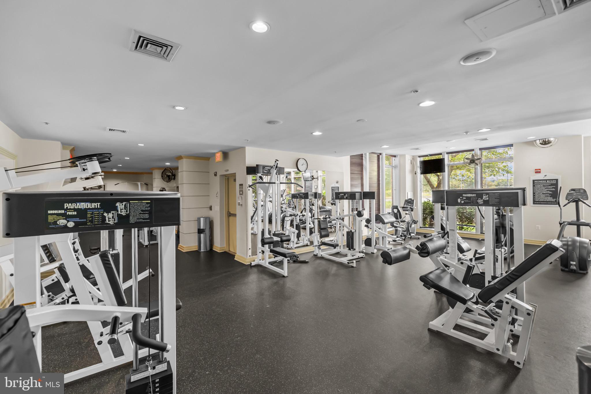 9486 VIRGINIA CENTER BOULEVARD 218