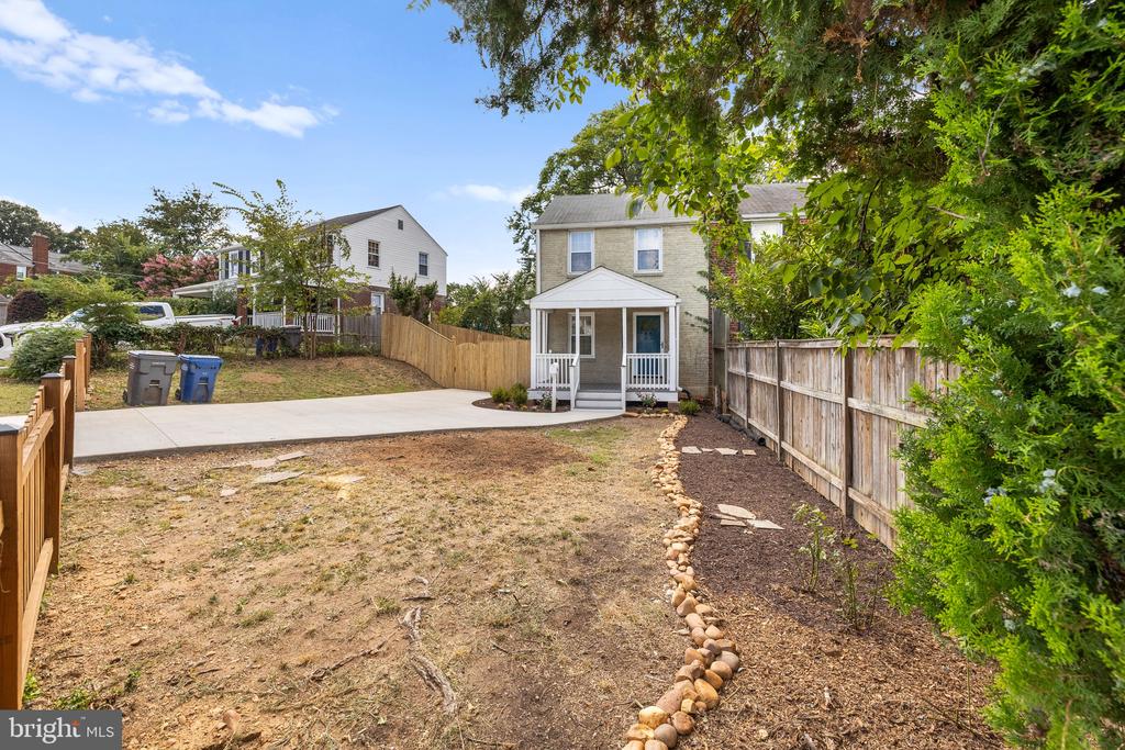5840 MONTICELLO ROAD