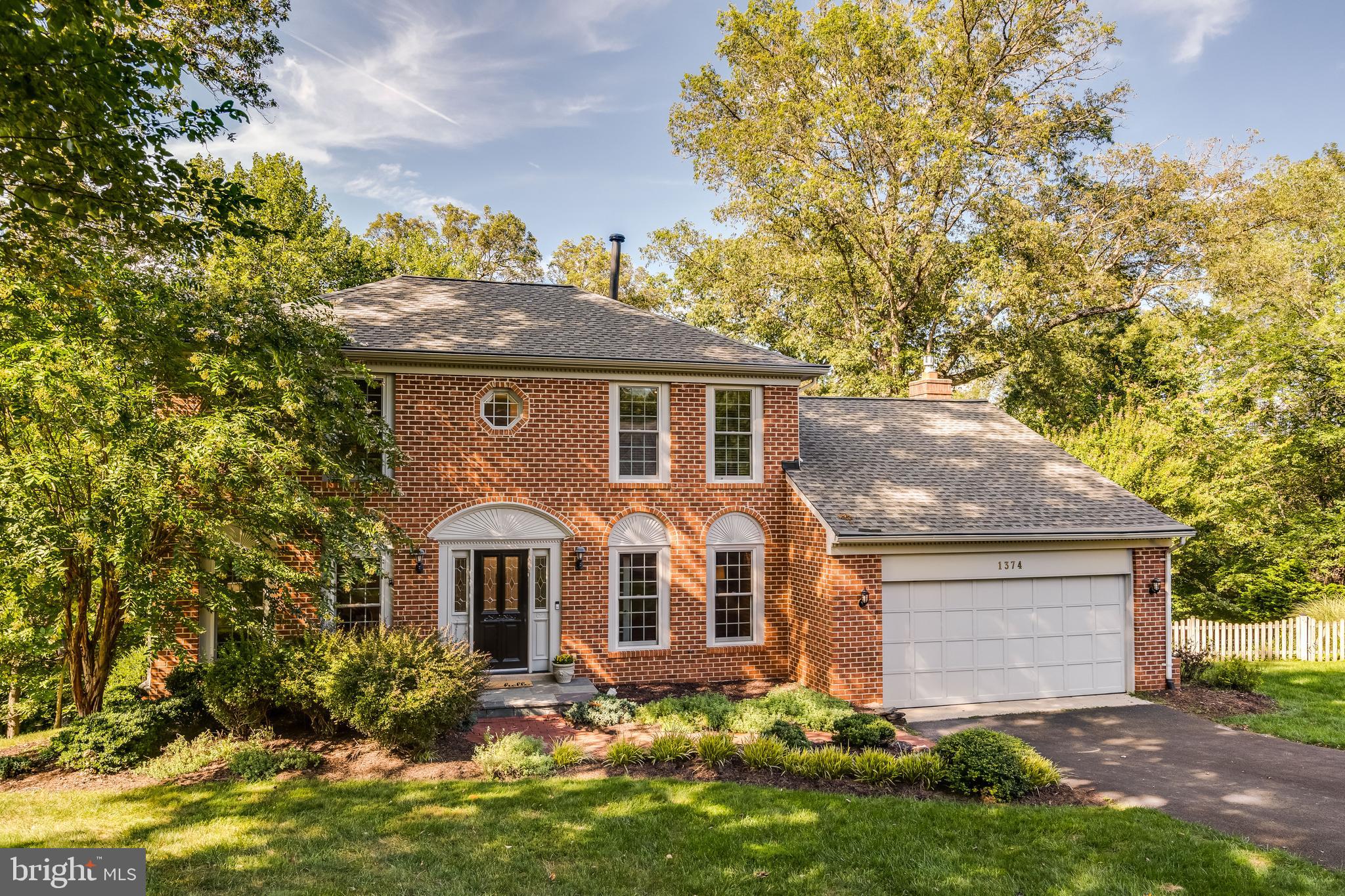 1374 CARPERS FARM WAY