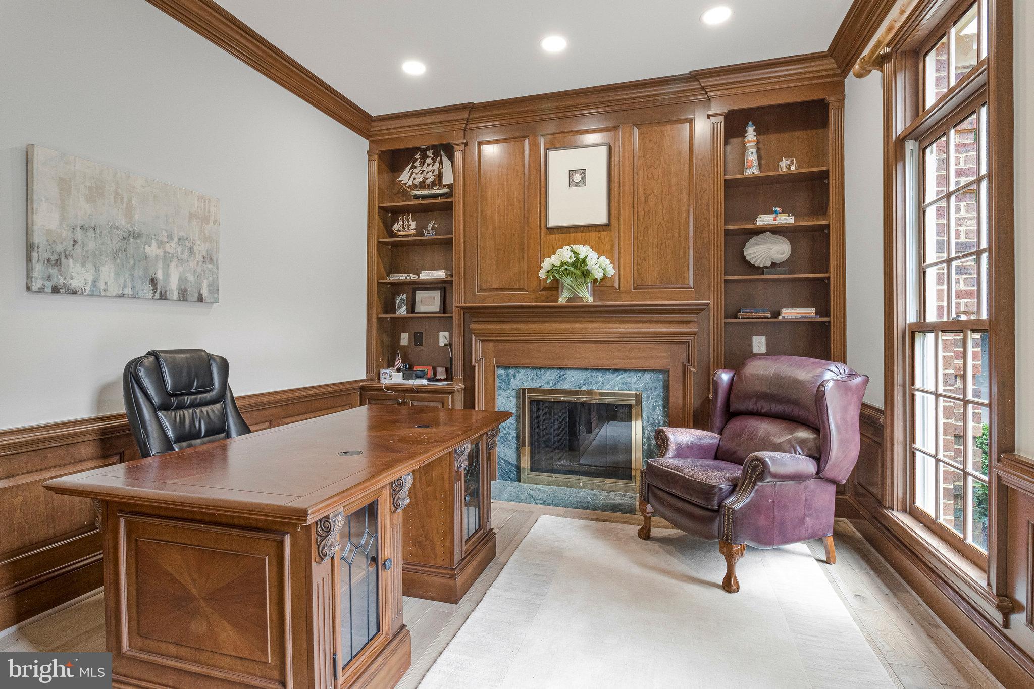 10112 HIGH HILL COURT