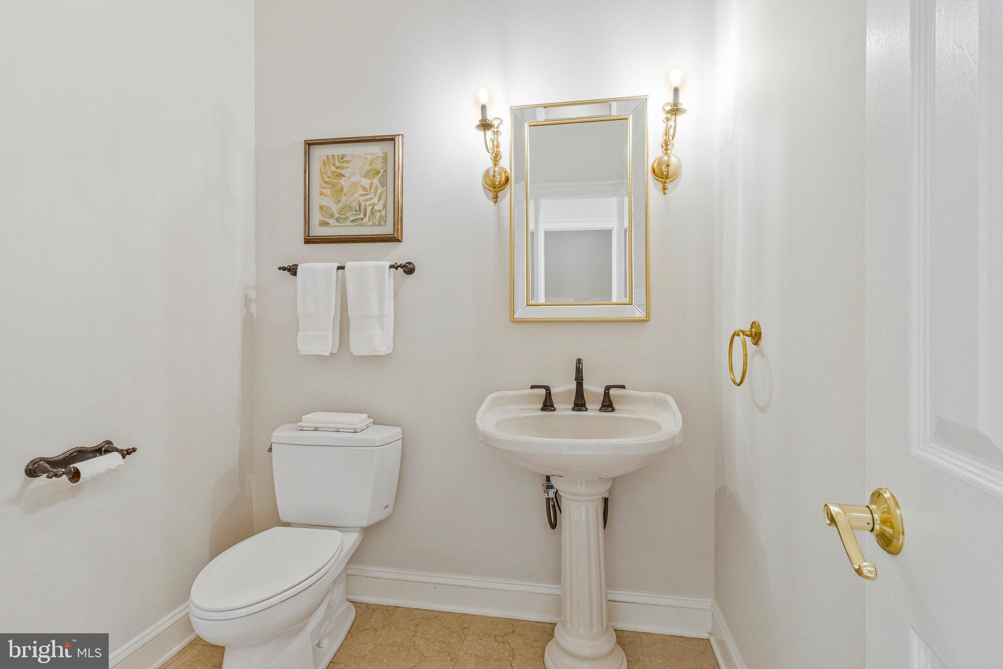 10112 HIGH HILL COURT