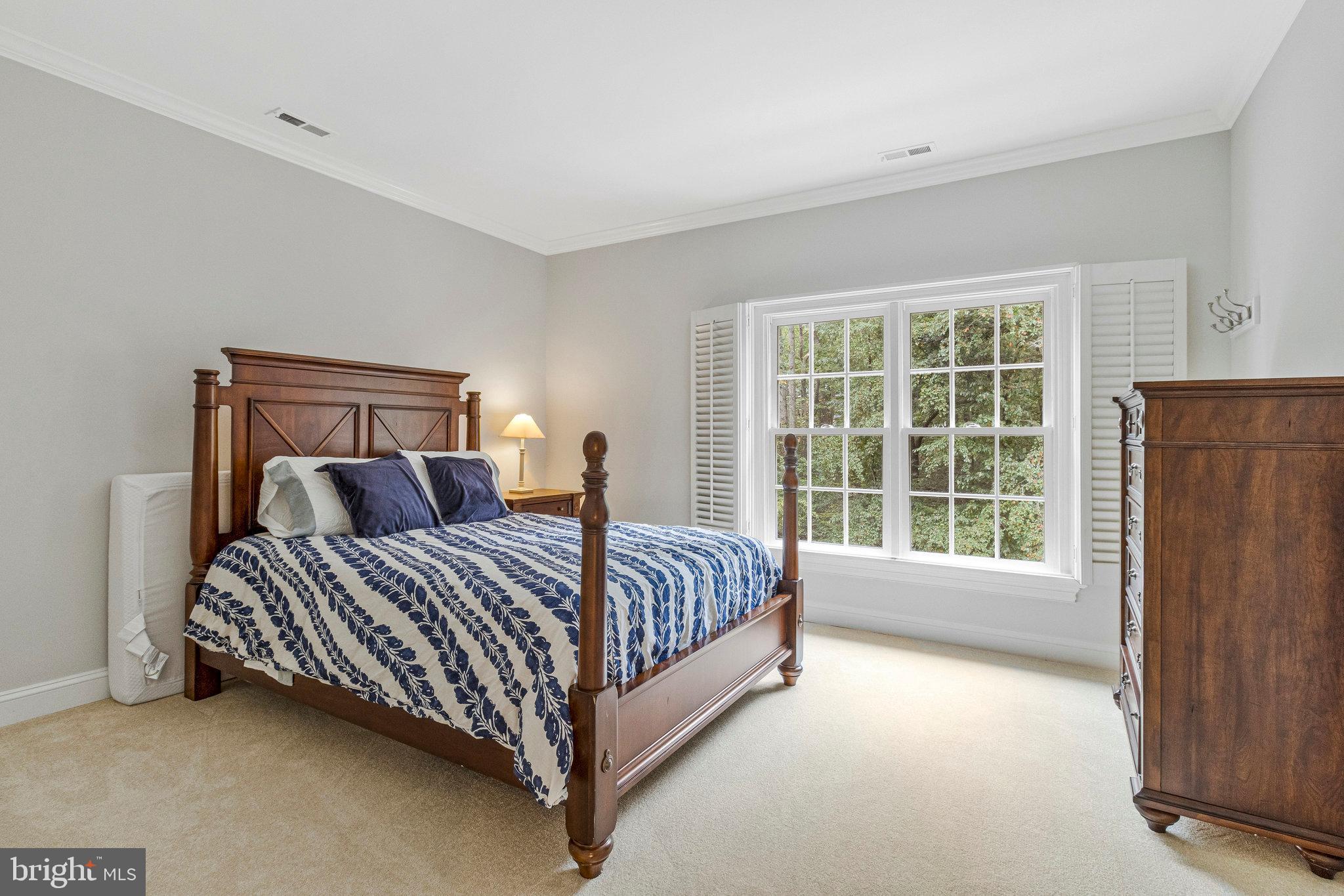 10112 HIGH HILL COURT