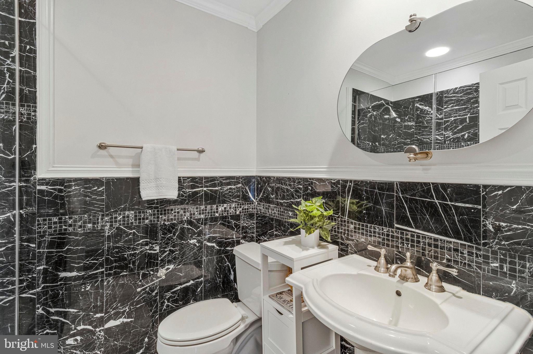 10112 HIGH HILL COURT