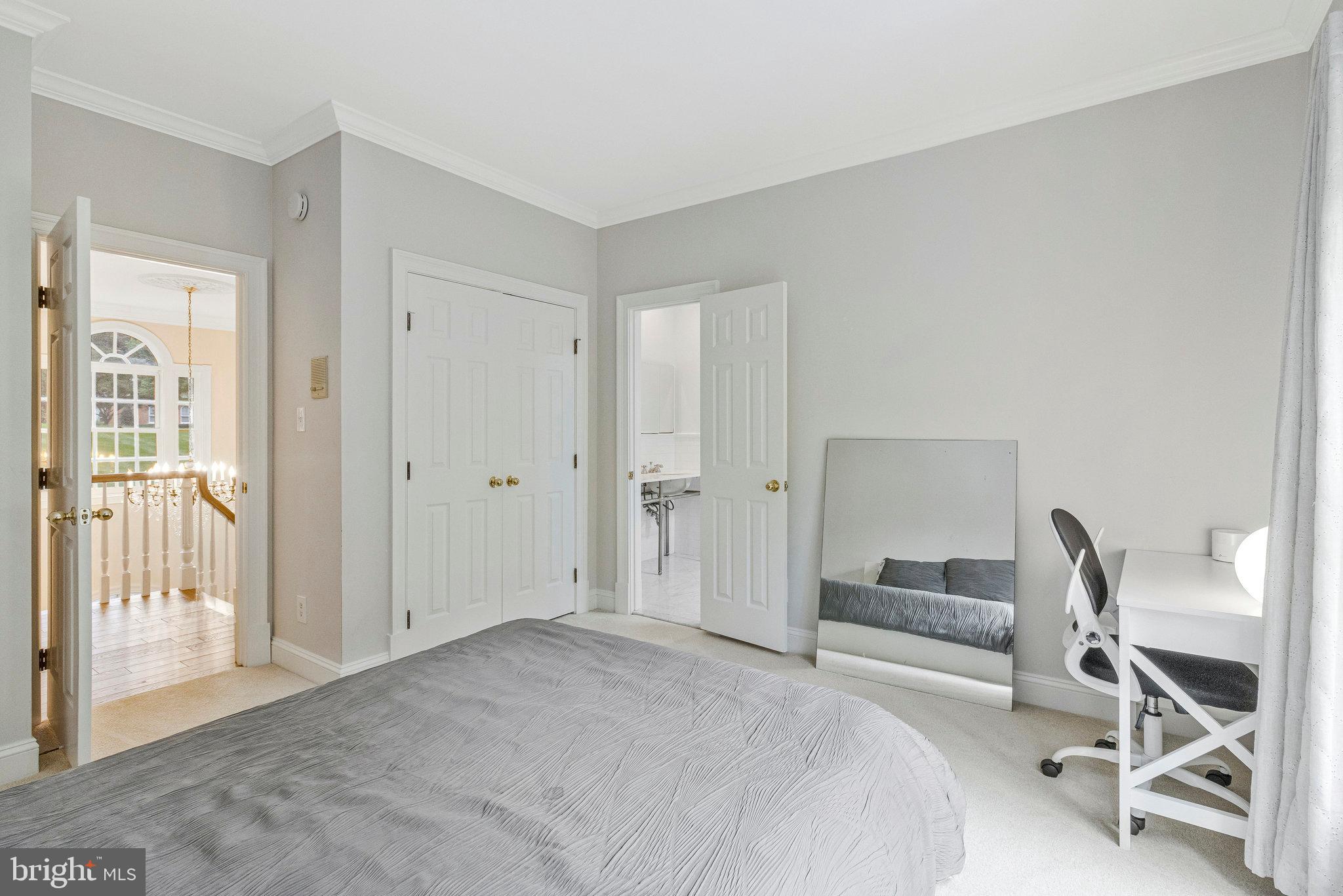 10112 HIGH HILL COURT