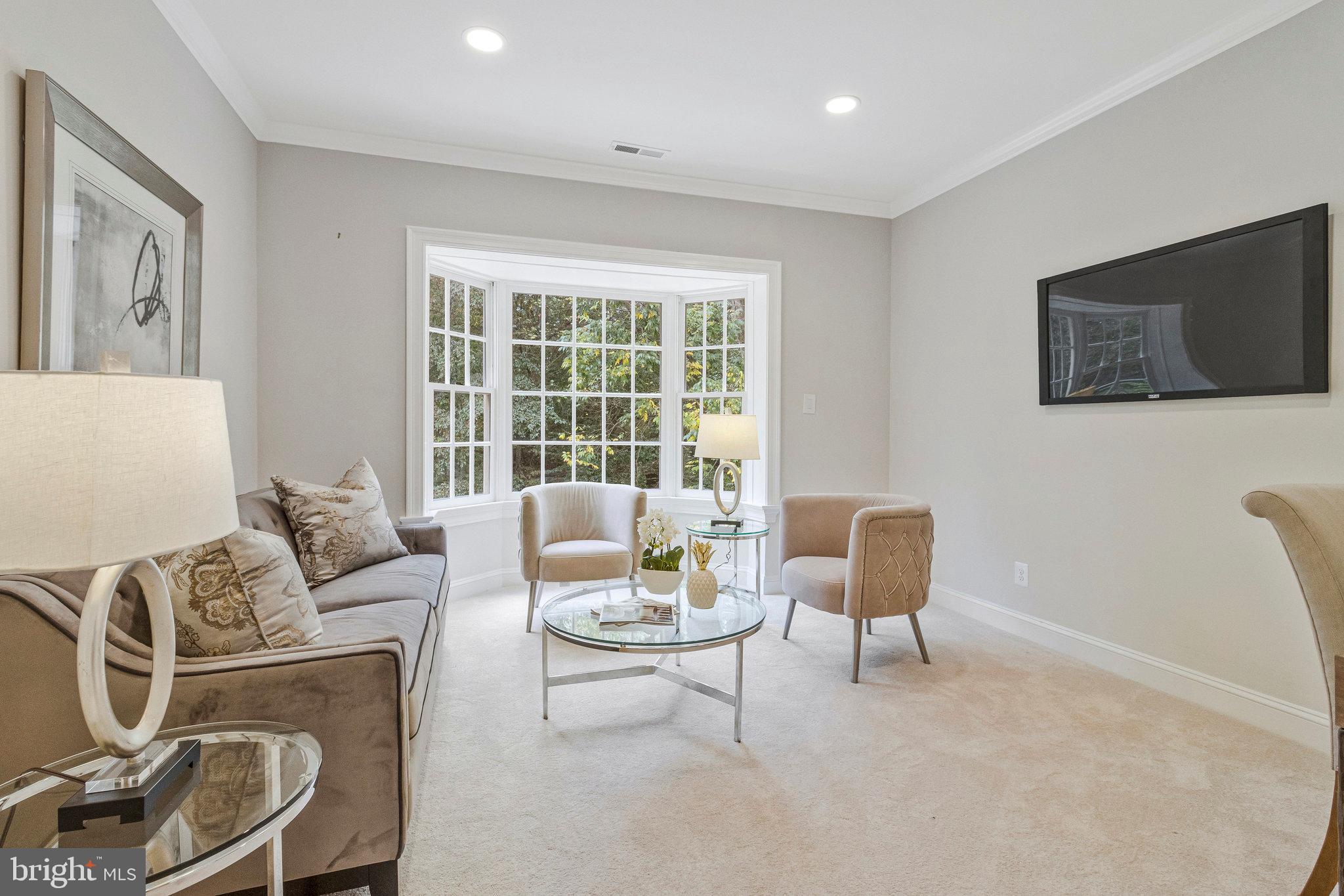 10112 HIGH HILL COURT