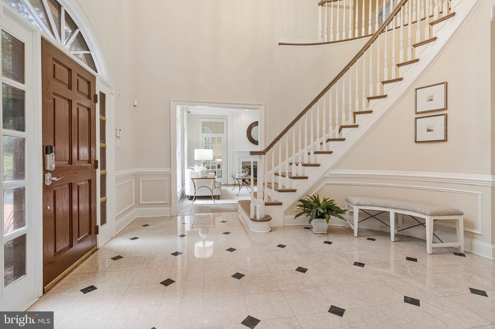 10112 HIGH HILL COURT