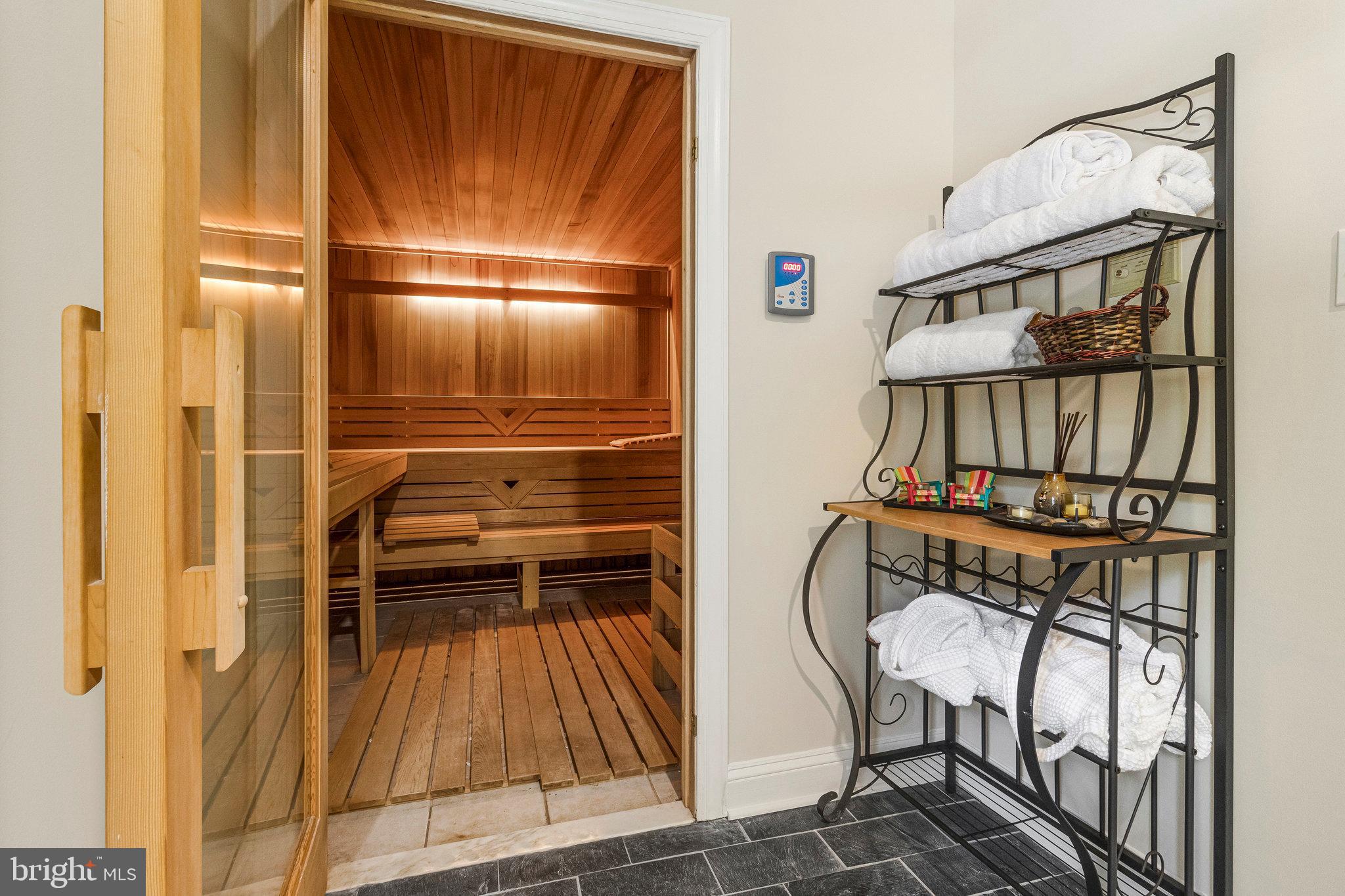 10112 HIGH HILL COURT