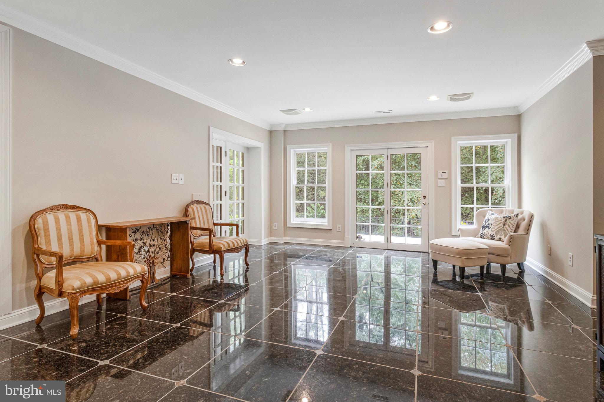 10112 HIGH HILL COURT