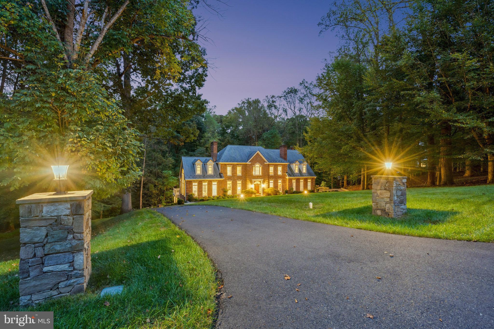 10112 HIGH HILL COURT