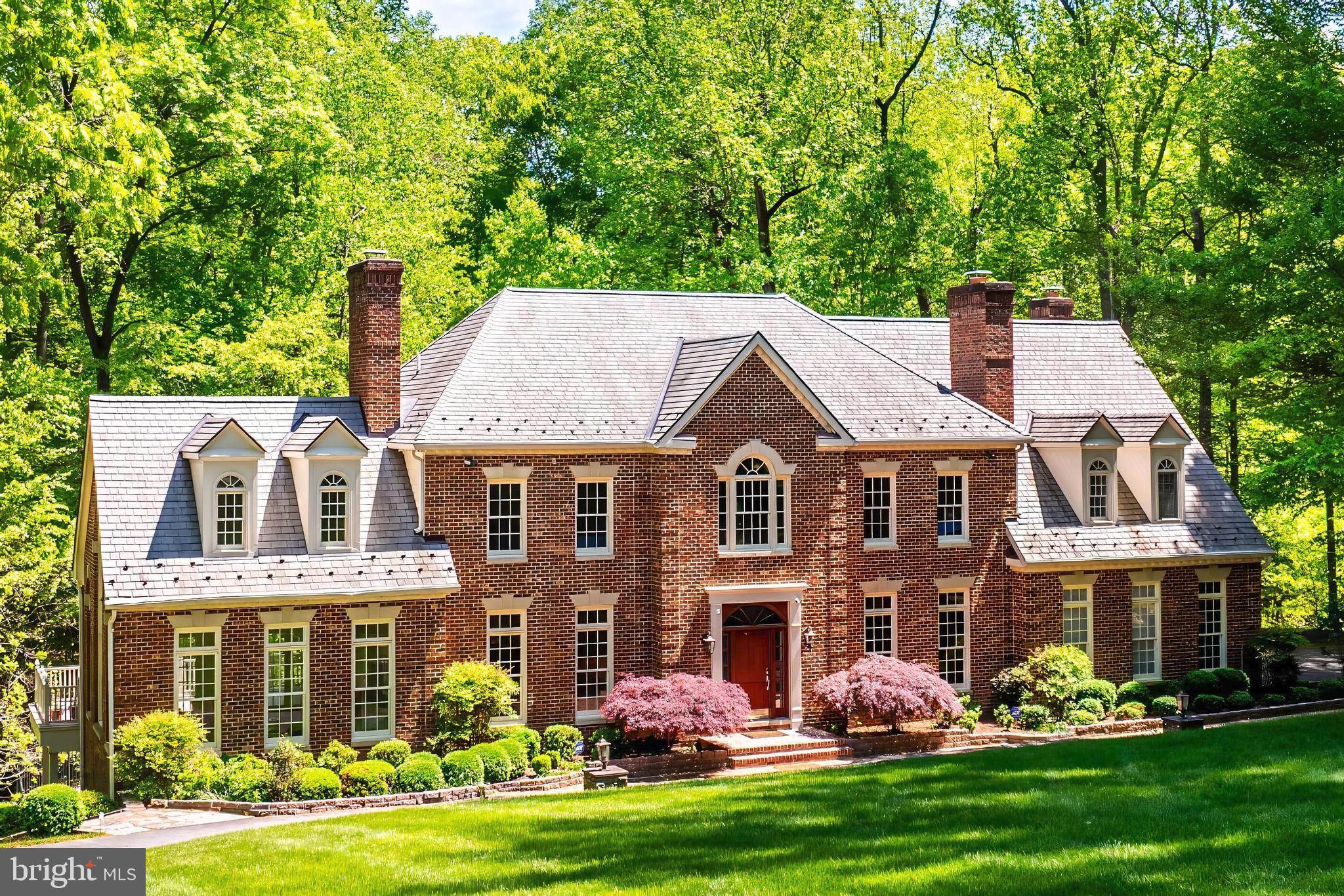 10112 HIGH HILL COURT