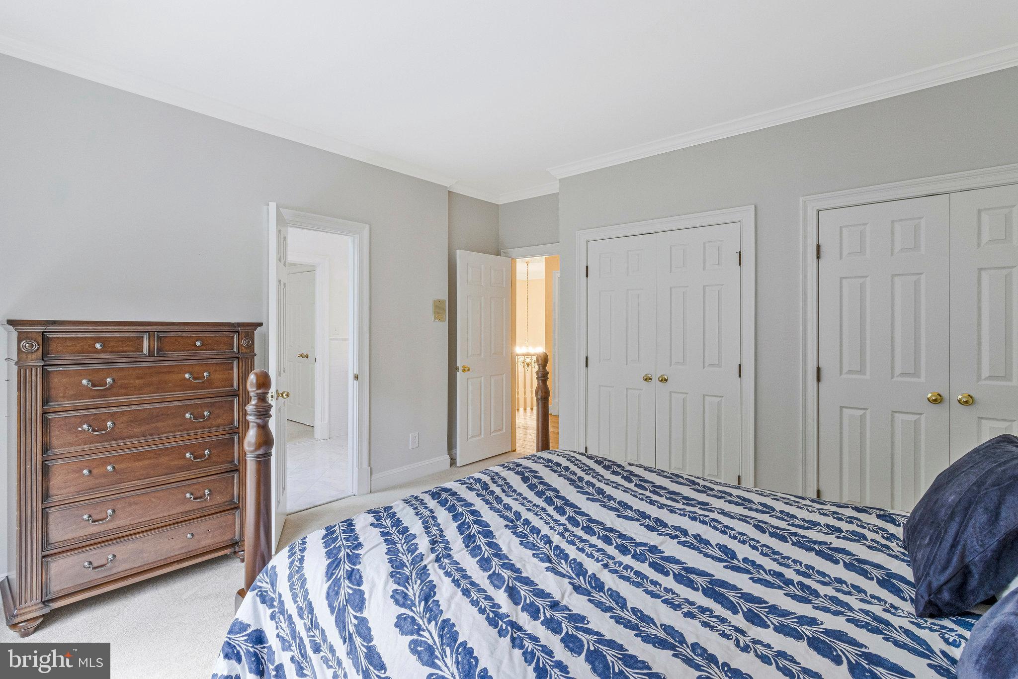 10112 HIGH HILL COURT