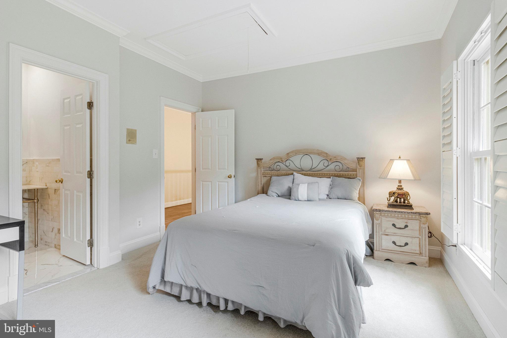 10112 HIGH HILL COURT