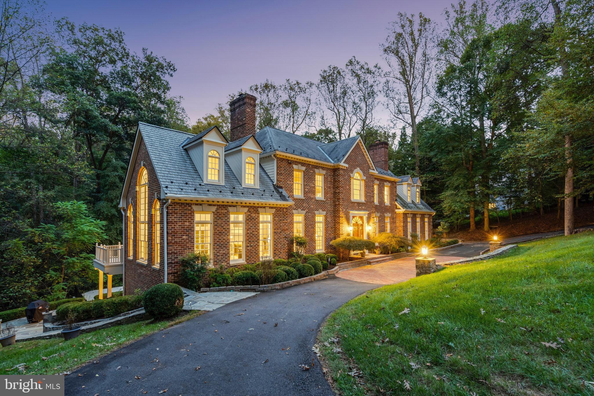 10112 HIGH HILL COURT