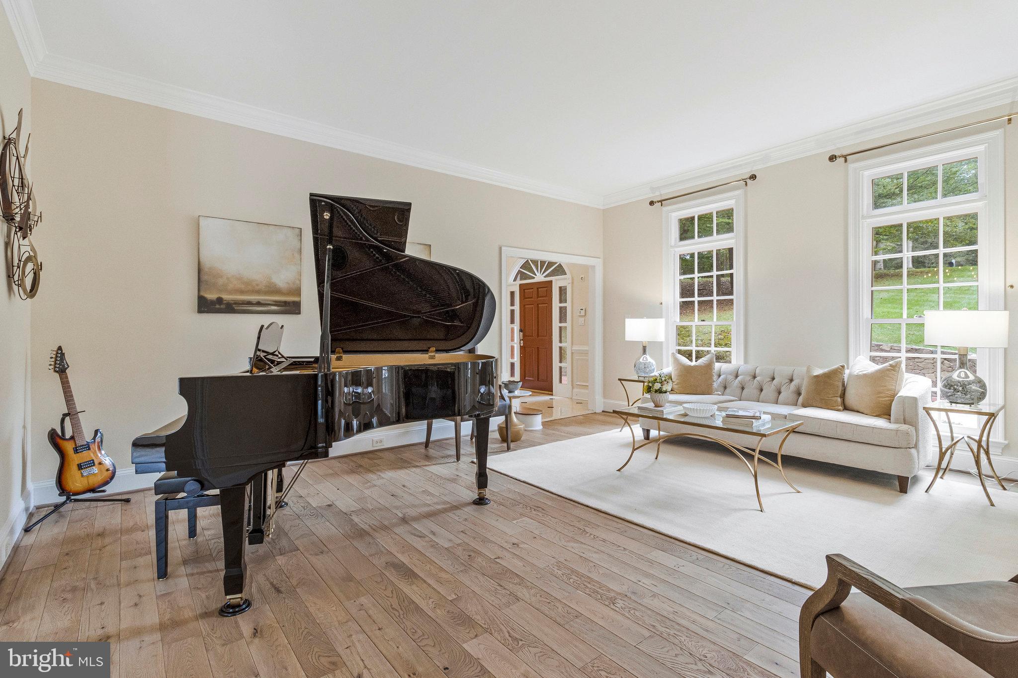 10112 HIGH HILL COURT