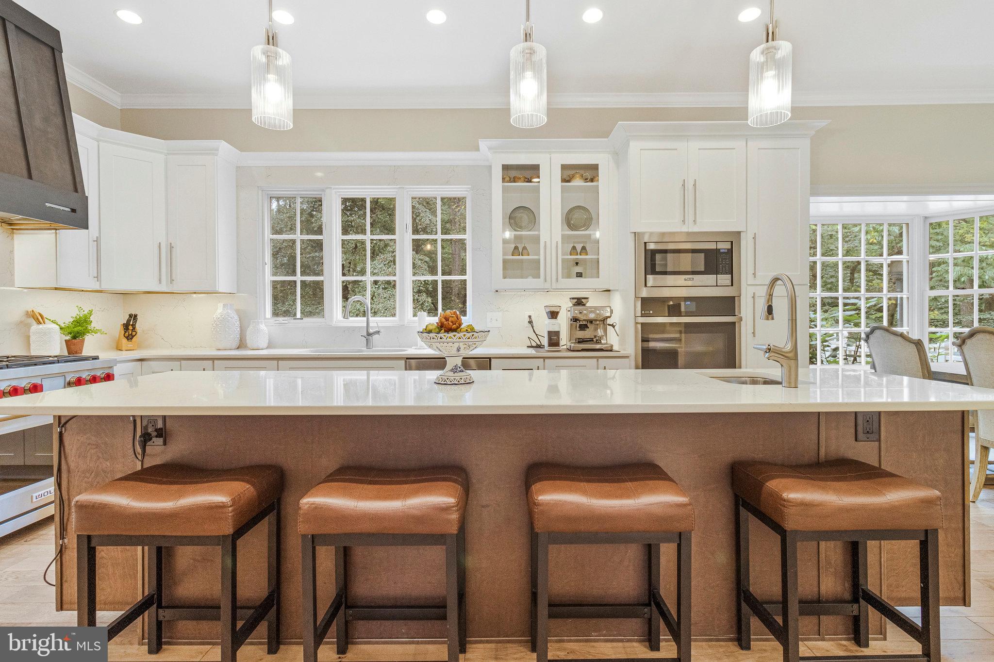 10112 HIGH HILL COURT