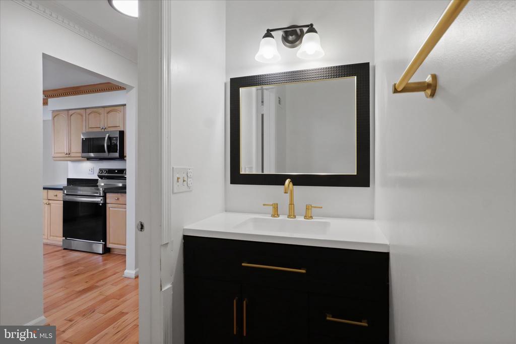 8601 RAGLAN ROAD