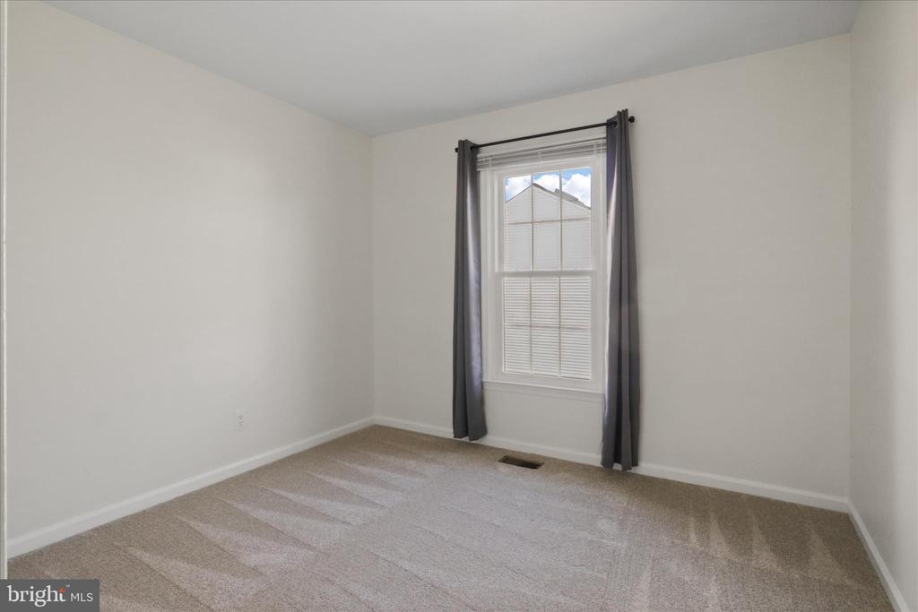 8601 RAGLAN ROAD